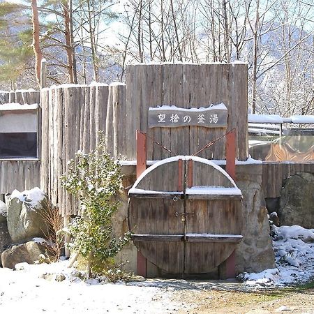 Suimeikan Karukaya Sanso Takayama  Buitenkant foto