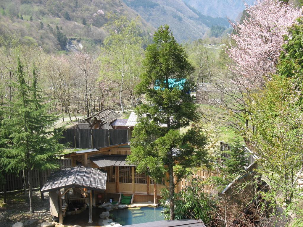 Suimeikan Karukaya Sanso Takayama  Buitenkant foto