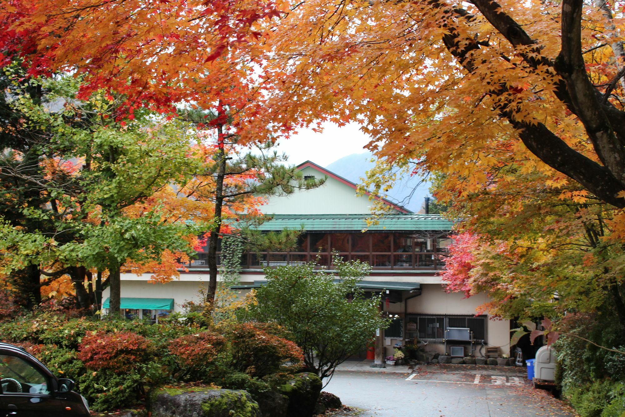Suimeikan Karukaya Sanso Takayama  Buitenkant foto