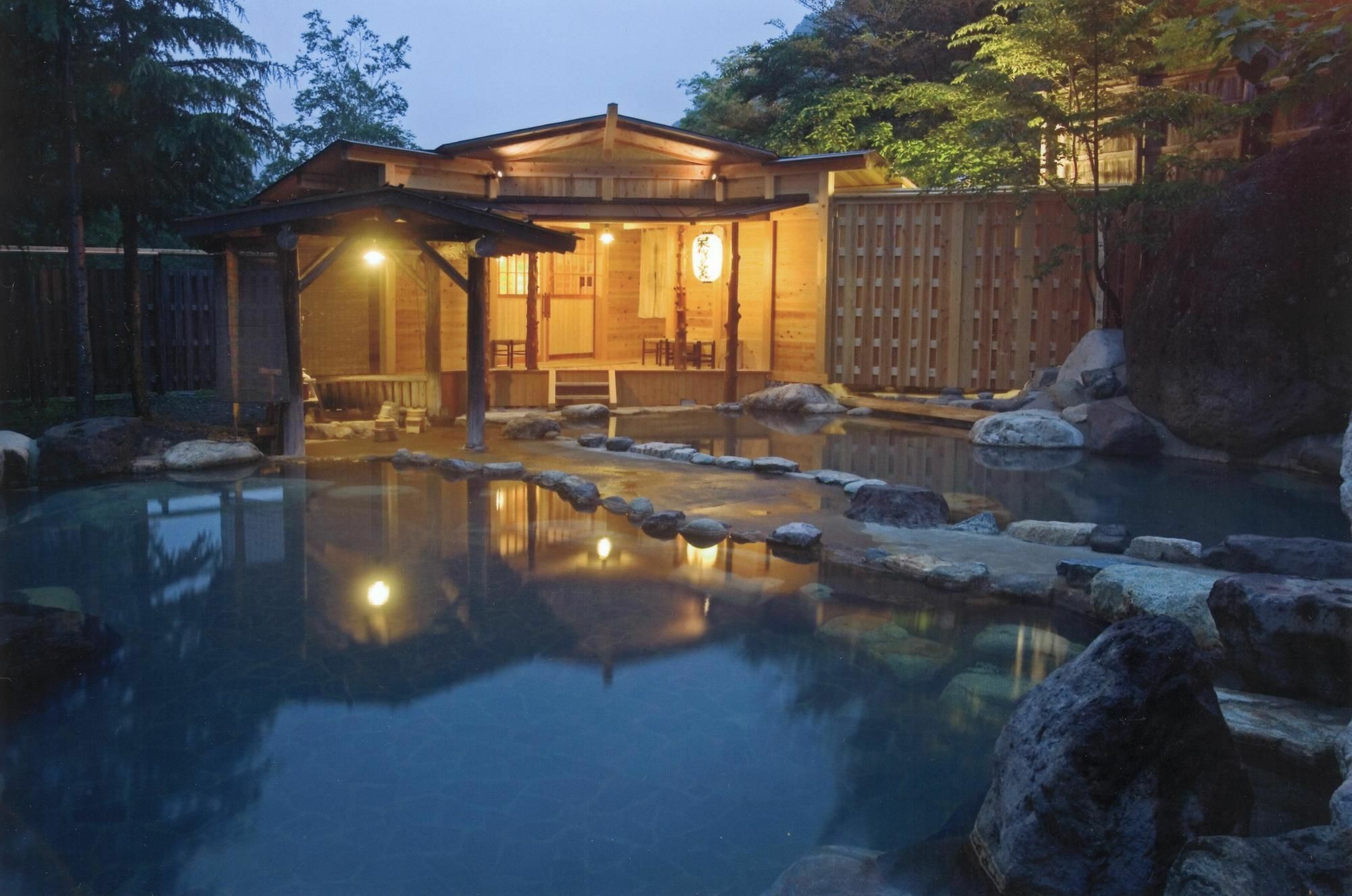 Suimeikan Karukaya Sanso Takayama  Buitenkant foto